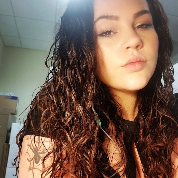 Meet your Posher, Mercede - Picture 1 of 1